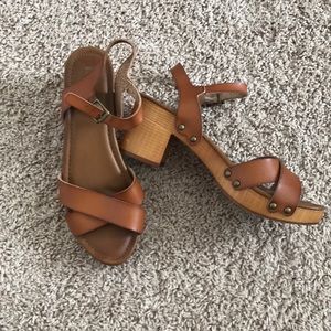 MIA 70’s style brown heels